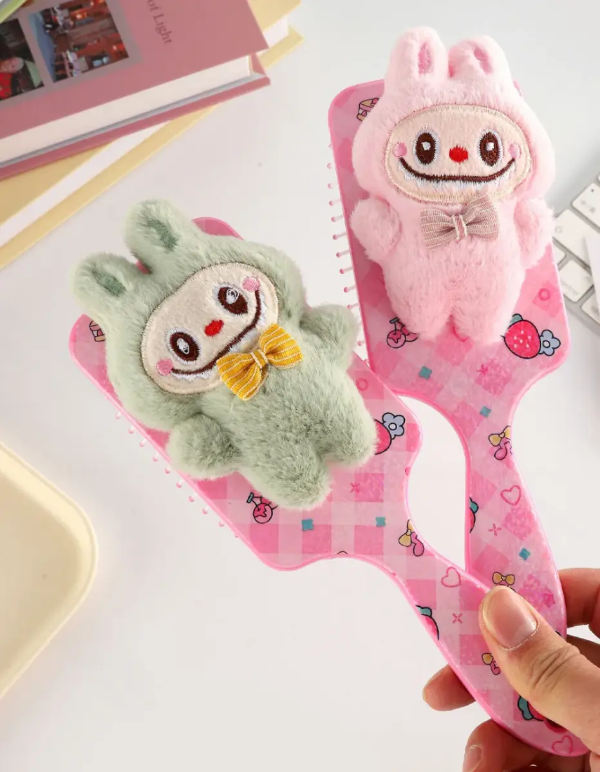 Producto - Cepillo Labubu con peluche