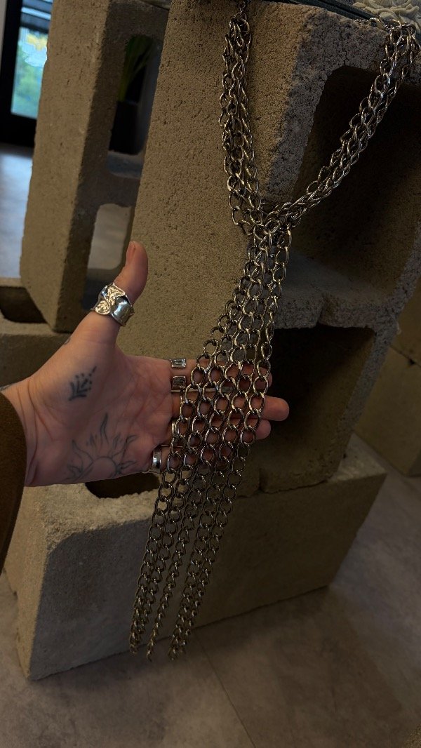 Producto - CORBATÍN PELTRE