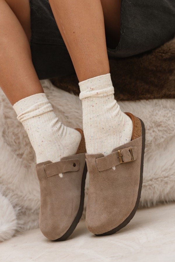 Producto - CHESKA - 9