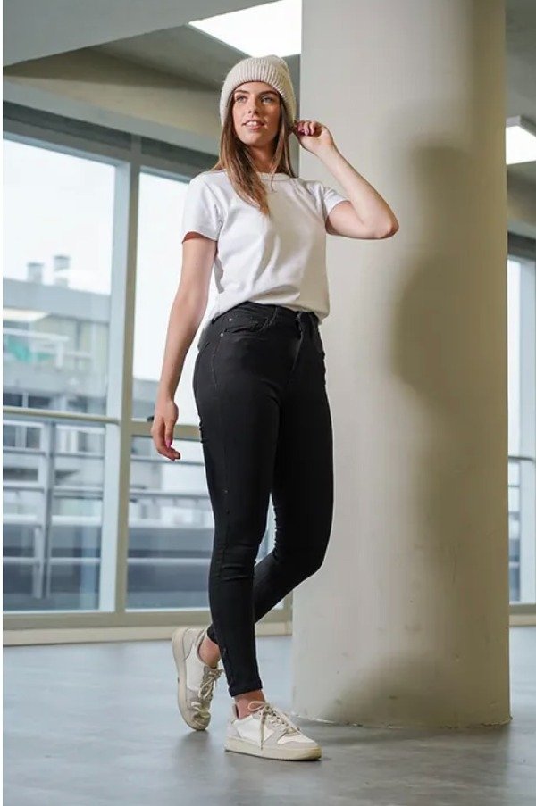 Producto - Chupín negro gabardina