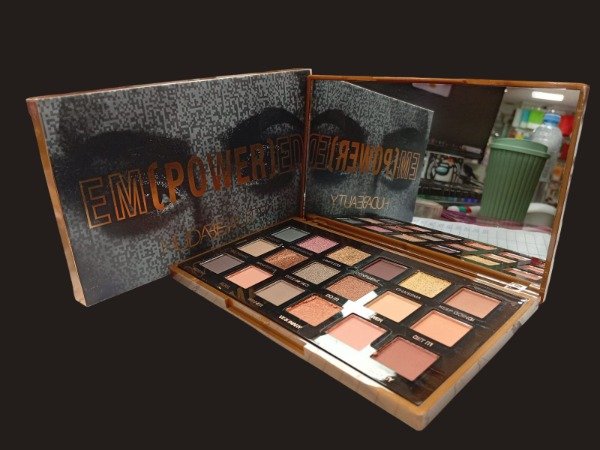 Producto - BE103144 PALETA DE SOMBRAS EMPOWERED