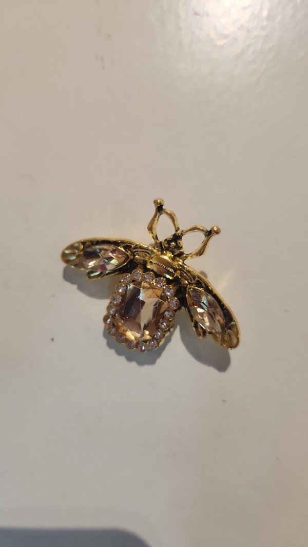 Producto - BROCHE PRENDEDOR ABEJA PIEDRA AMBAR