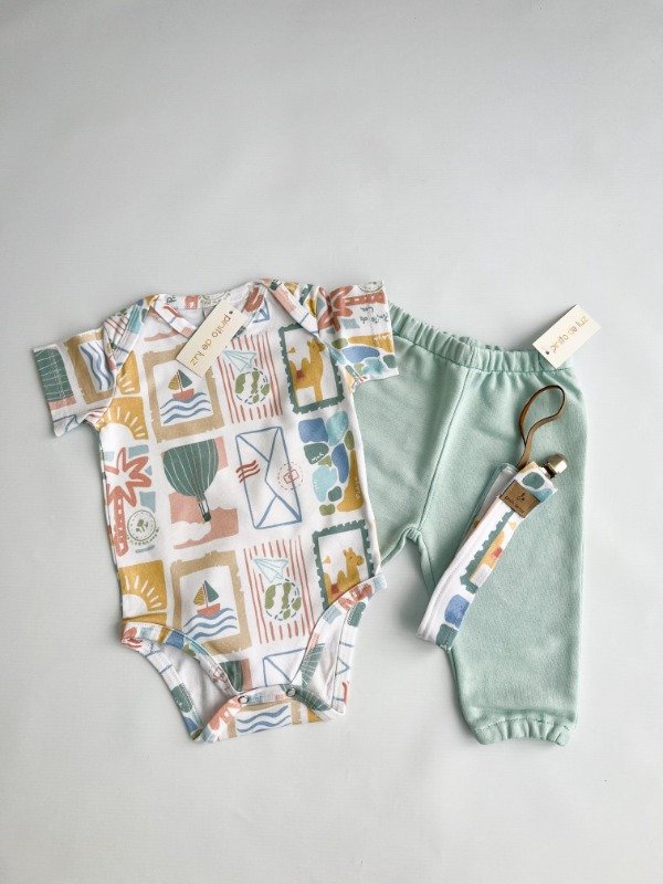 Producto - BOX BODY, PANT Y PORTA CHUPETE 6 A 9 MESES