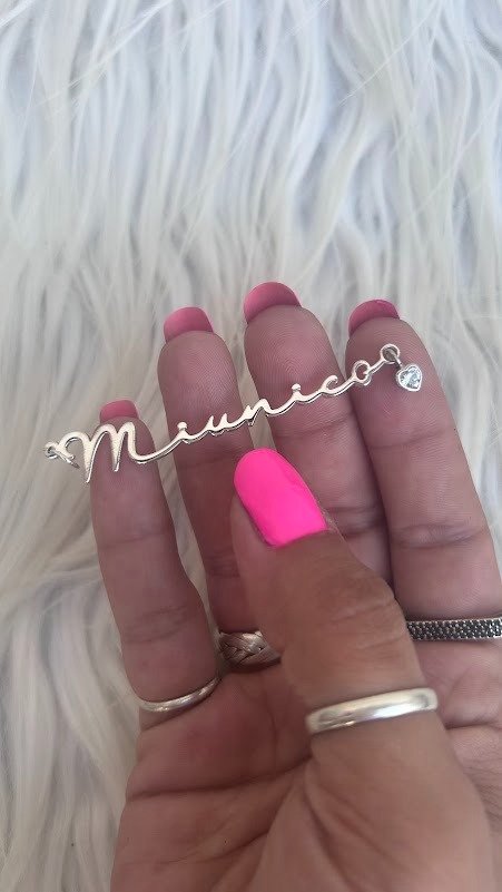 Producto - Dije Vertical de Nombres+cubic