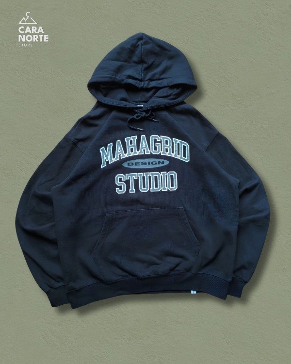 Producto - BUZO MAHAGRID College Design Studio Hoodie