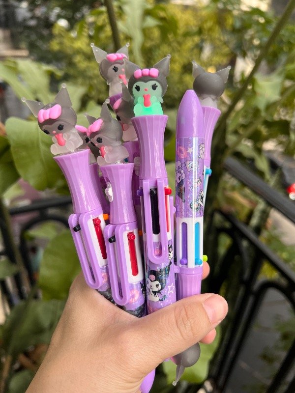 Producto - 2 lapiceras kuromi multicolor con luz