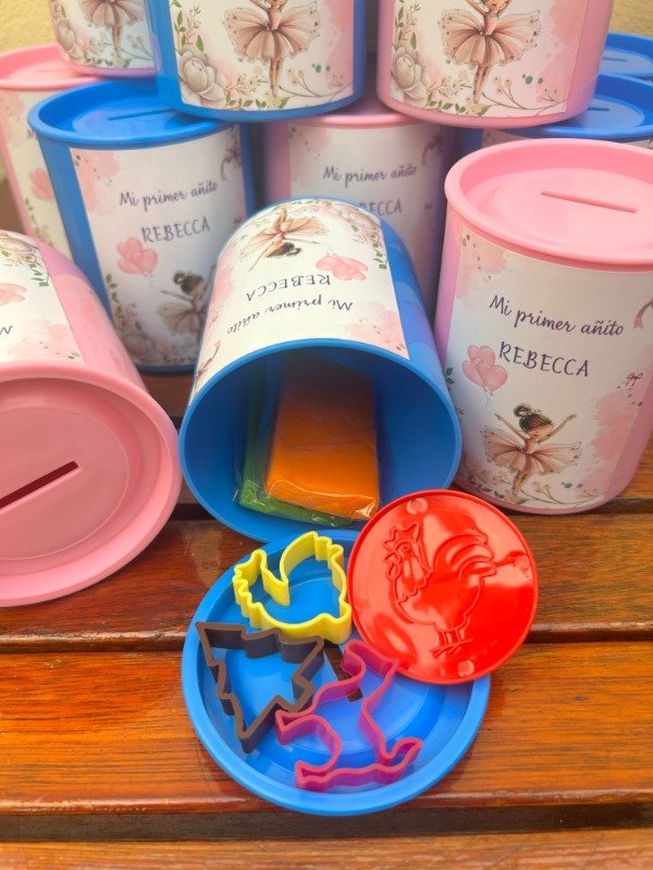 Producto - ALCANCIA CON MASAS Y HERRAMIENTAS