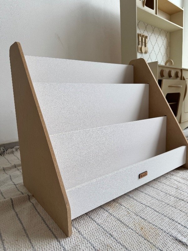 Producto - Biblioteca pintada