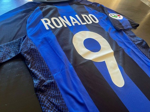 Producto - Camiseta Inter de Milán Retro 2000 2001Ronaldo IMPORTADA