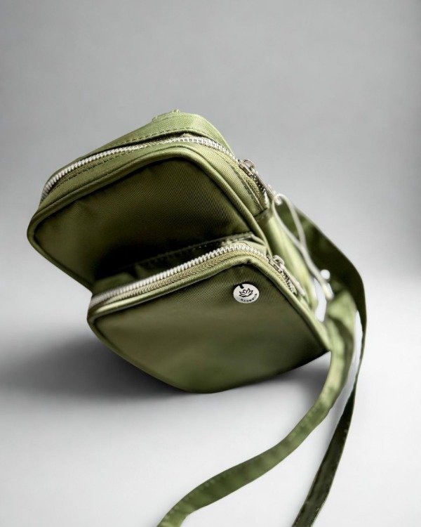 Producto - CROSS BODY verde militar. ART.18A