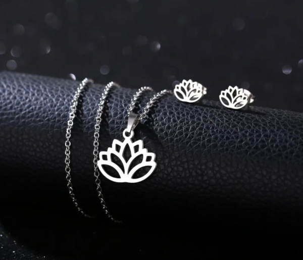 Producto - Set Aros Y Collar Flor De Loto