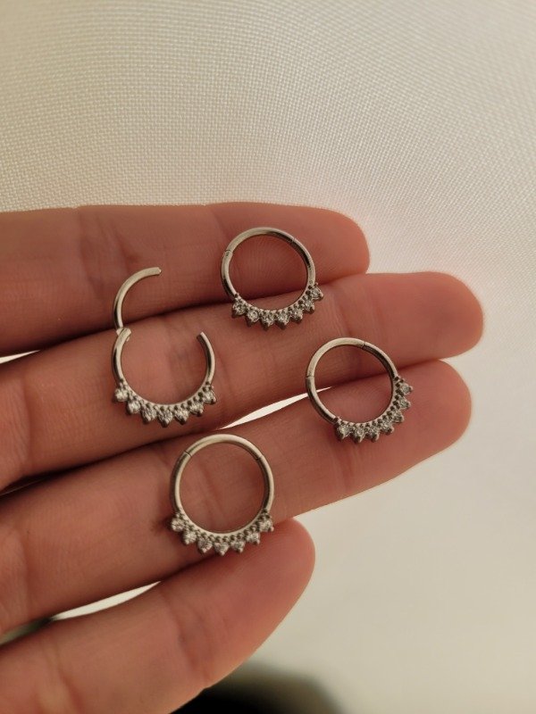 Producto - Piercing septum strass blanco AQ  1 cm