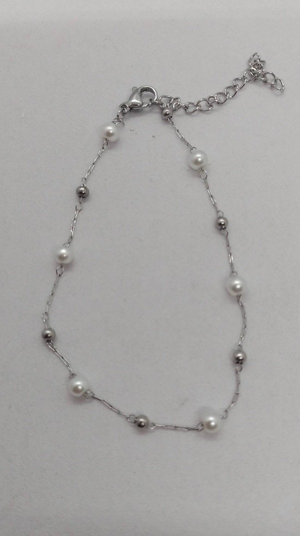 Producto - Pulsera de perlas y bolitas