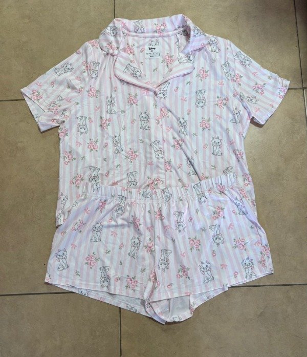 Producto - Pijama Marie Talle L