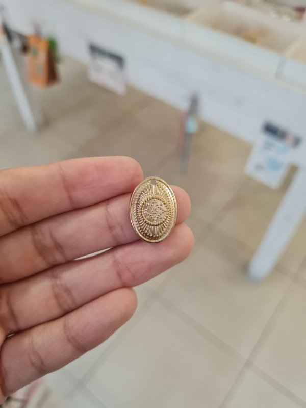 Producto - DIJE DORADO MEDALLA OVALADA