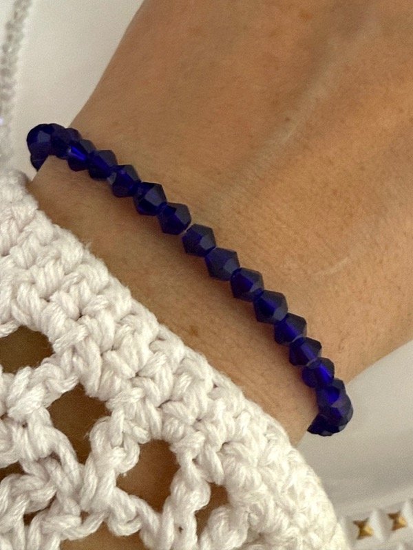 Producto - P677 Pulsera acero quirúrgico y cristales checos azul 18 cm