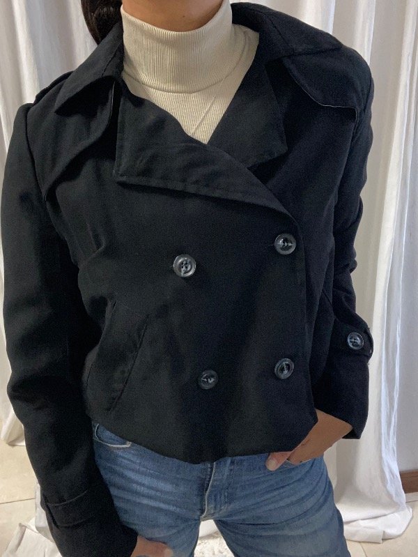 Producto - Trench Corto Negro