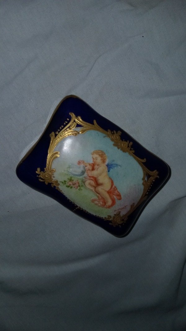 Producto - Vintage Capodimonte hand made paint ceramic box. - 1