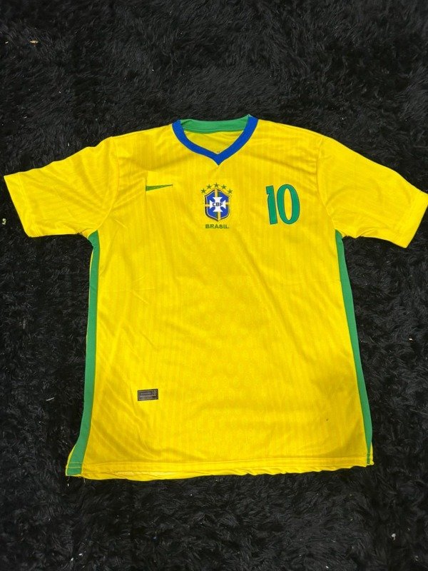 Producto - CAMISETA DE BRASIL NEYMAR