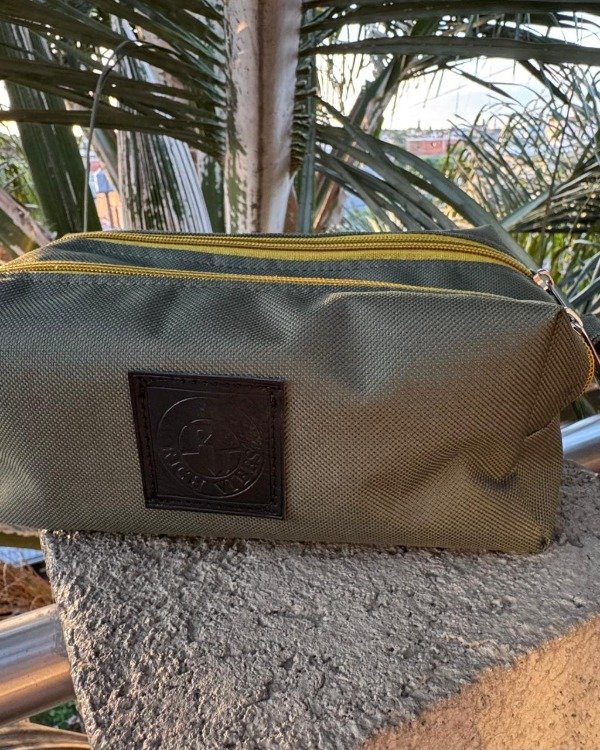 Producto - Cartuchera doble cierre -En stock