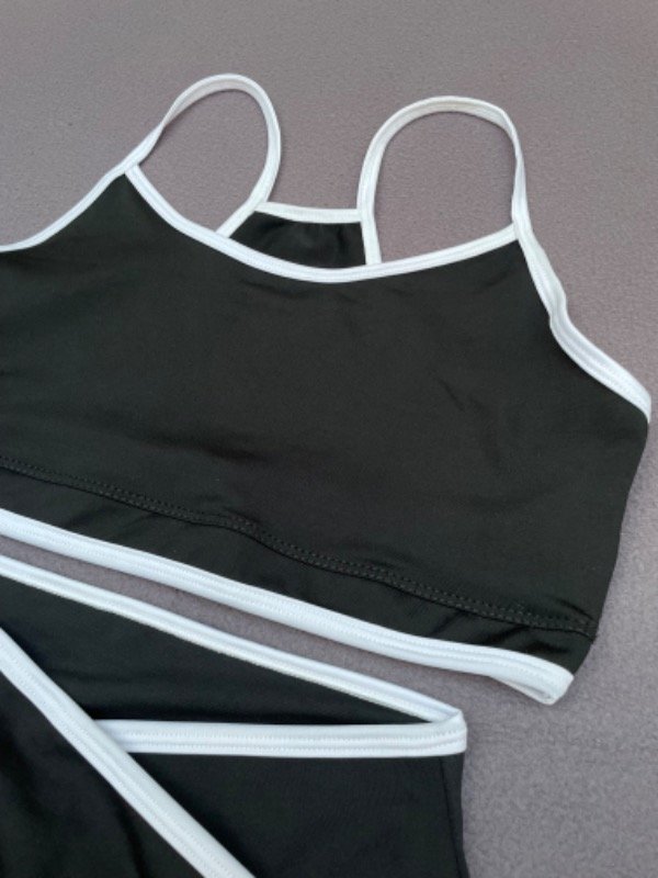 Producto - Top negro tiras