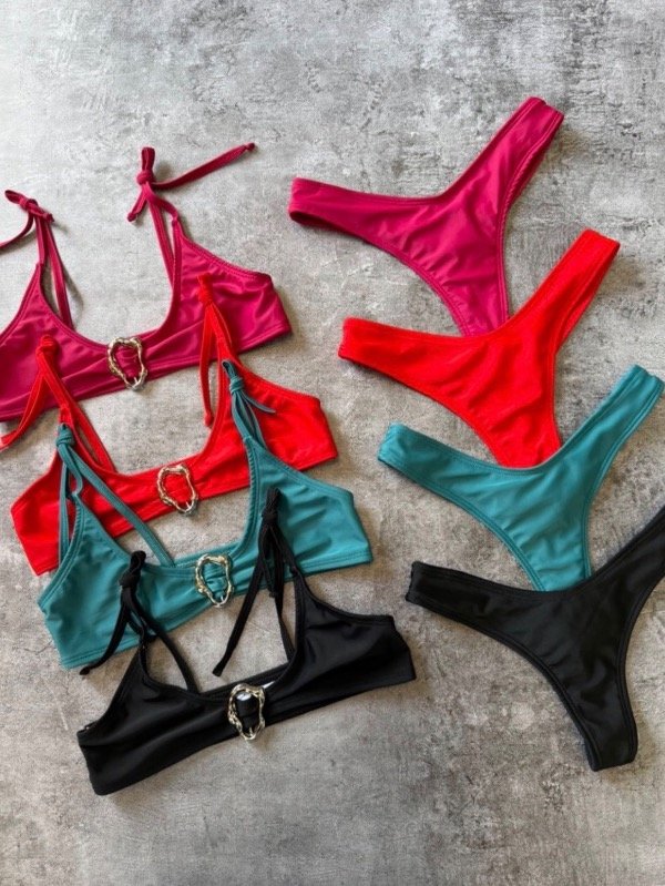 Producto - Bikini top con aplique