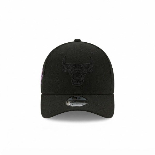 Producto - Gorra curva toro chicago negra logo al costado