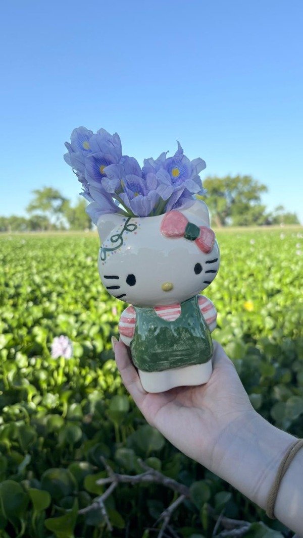 Producto - Florero hello Kitty edición navidad verde