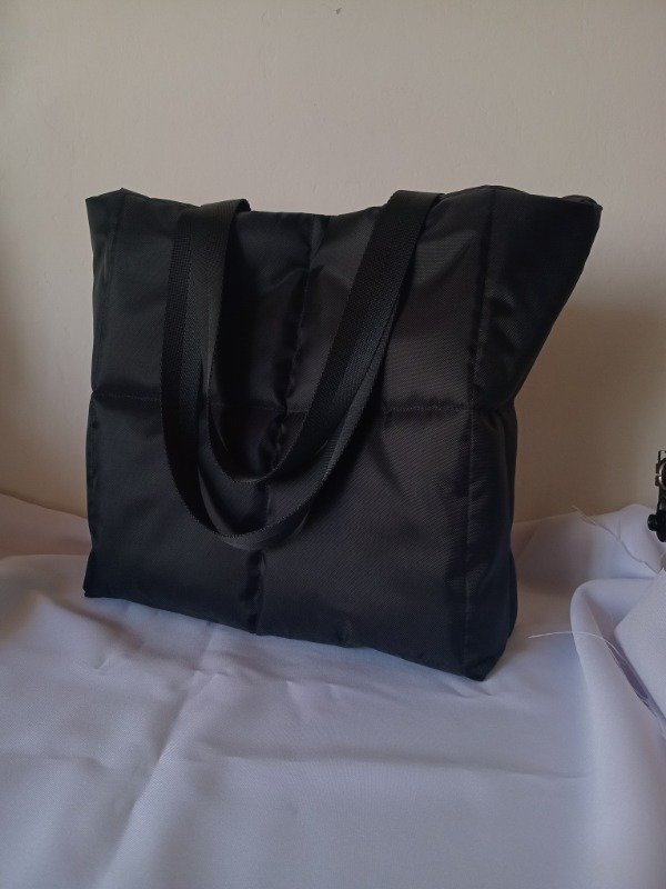 Producto - puffer XL negro