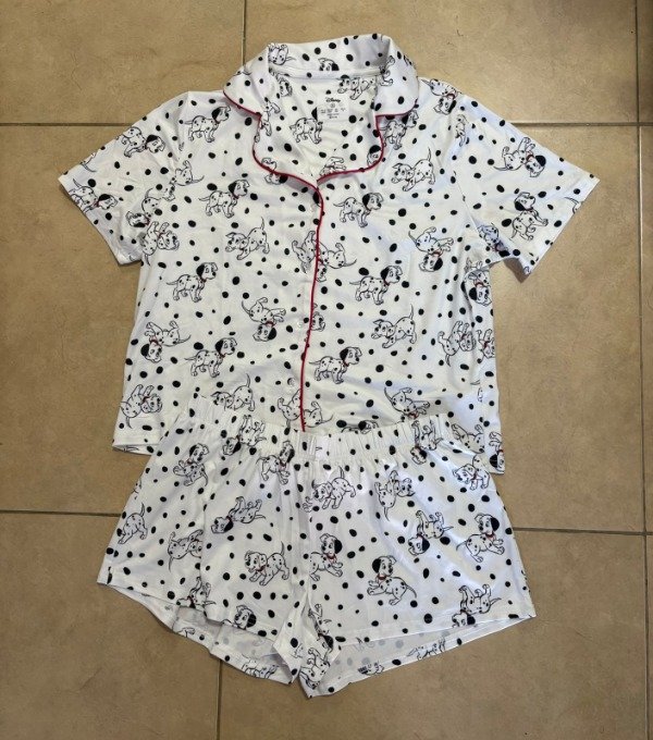 Producto - Pijama Dalmatas Talle L