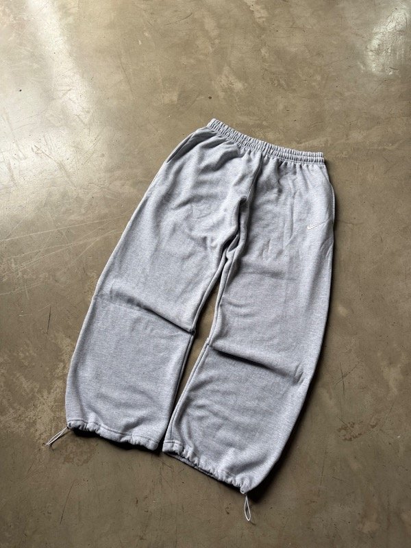Producto - Jogging pipa gris