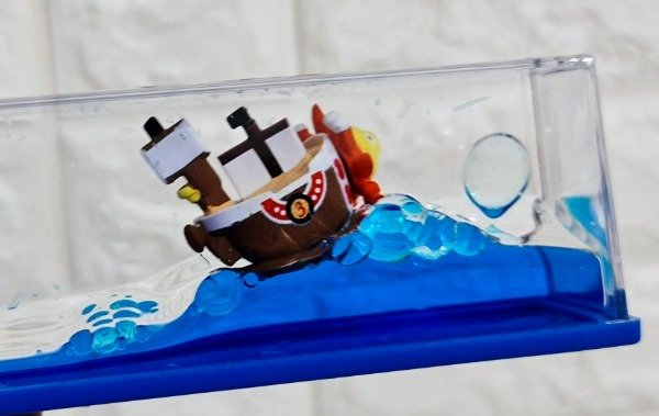 Producto - Figura Barco En Lingote One Piece Thousand Sunny 17cms