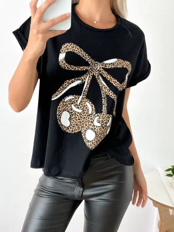 Producto - Remera amplia manga rebatible Cereza Print