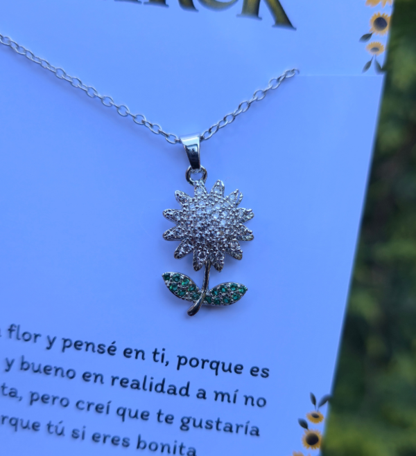 Producto - Collar girasol giratorio de shrek - 2