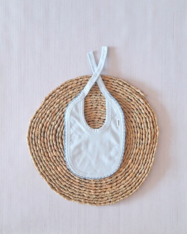 Producto - Babero Picot Celeste