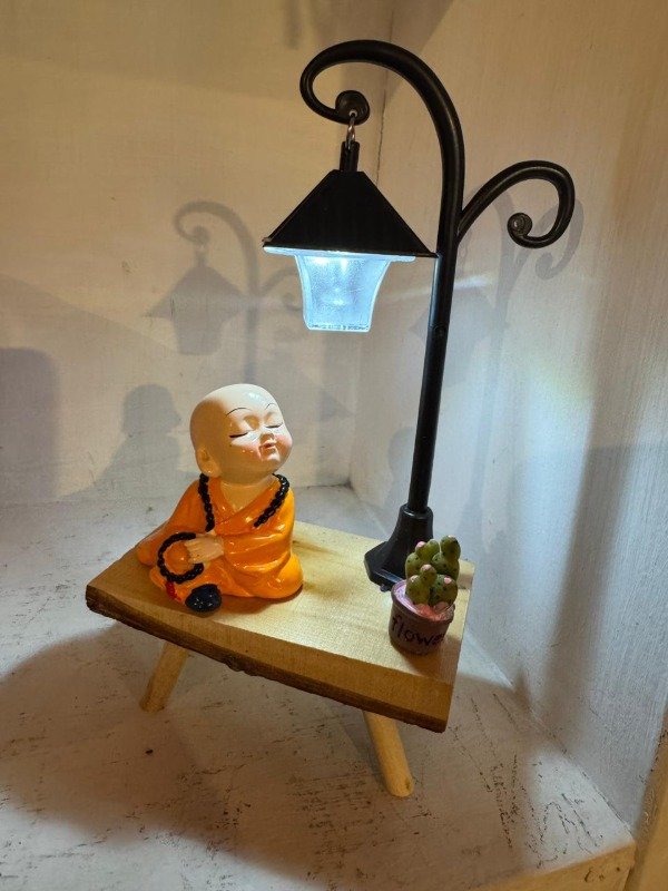 Producto - Buda naranja con farol (Efectivo: 17.200 )