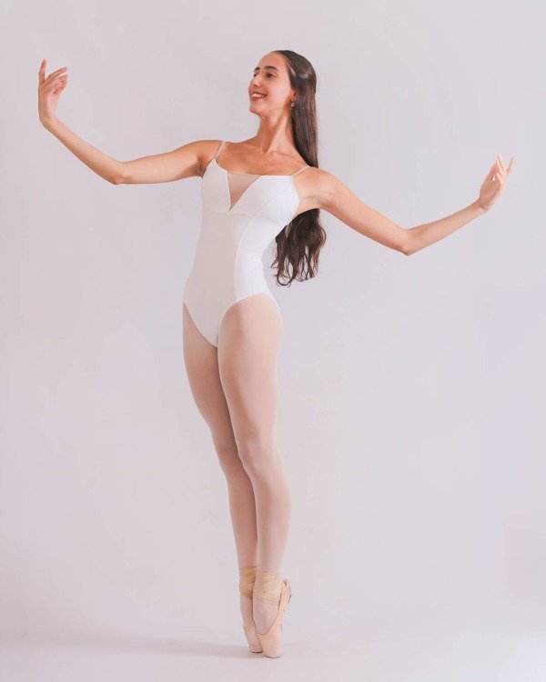 Producto - Malla de danza Esencial, blanco