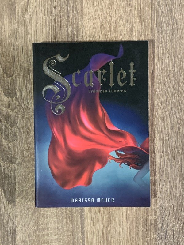 Producto - Scarlet - Marissa Meyer