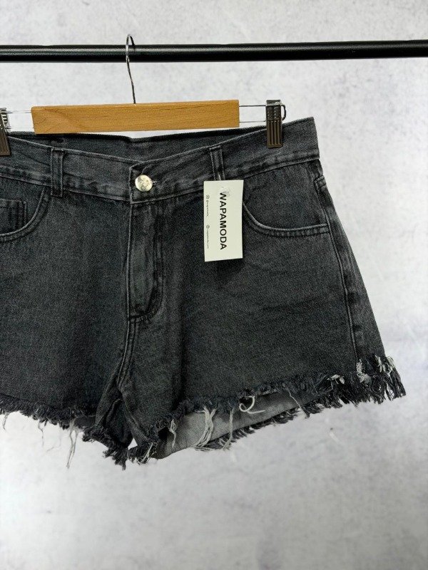 Producto - SHORT CUORE GRIS RIGIDO - 1