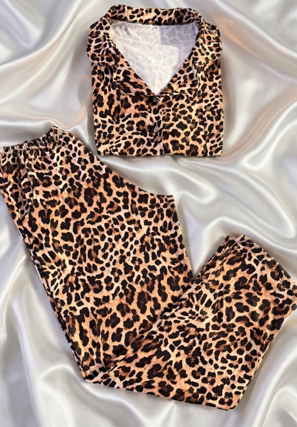 Producto - Camisero Largo Manga Corta Animal Print