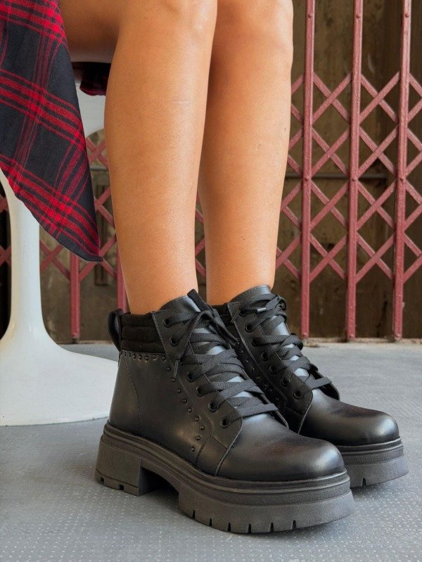 Producto - Borcegos Airon Black // 50.900 TRANSF