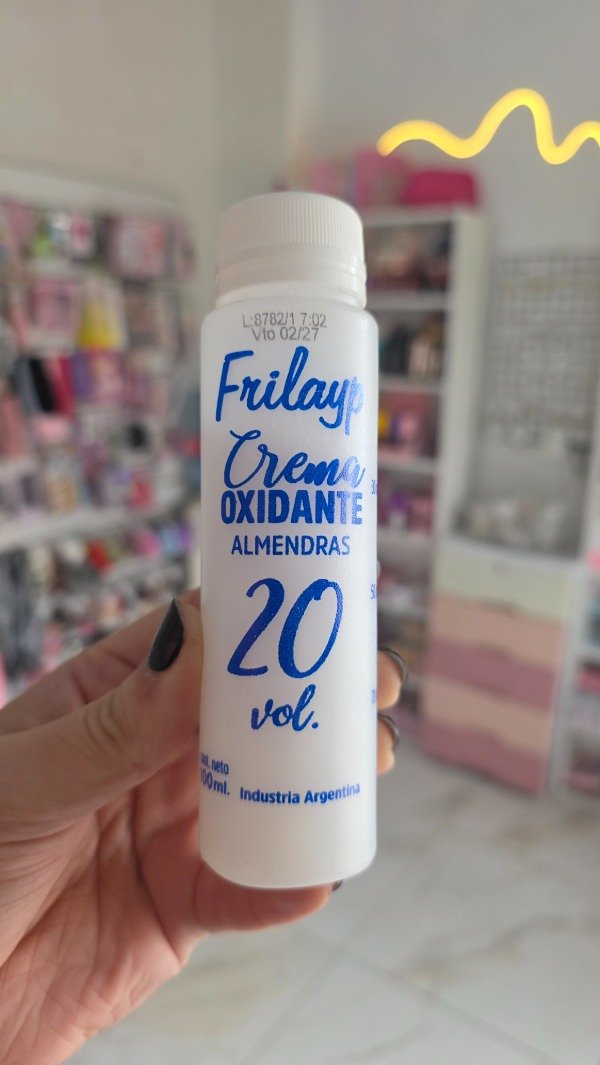 Producto - CREMA OXIDANTE 20VOL