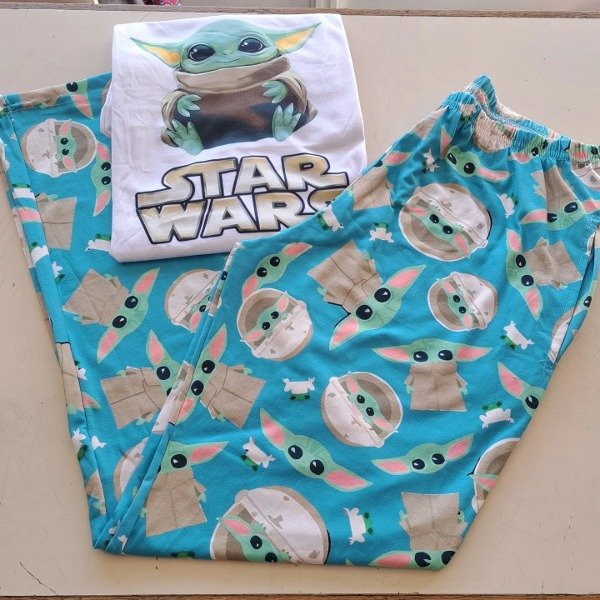 Producto - Pijama largo Yoda
