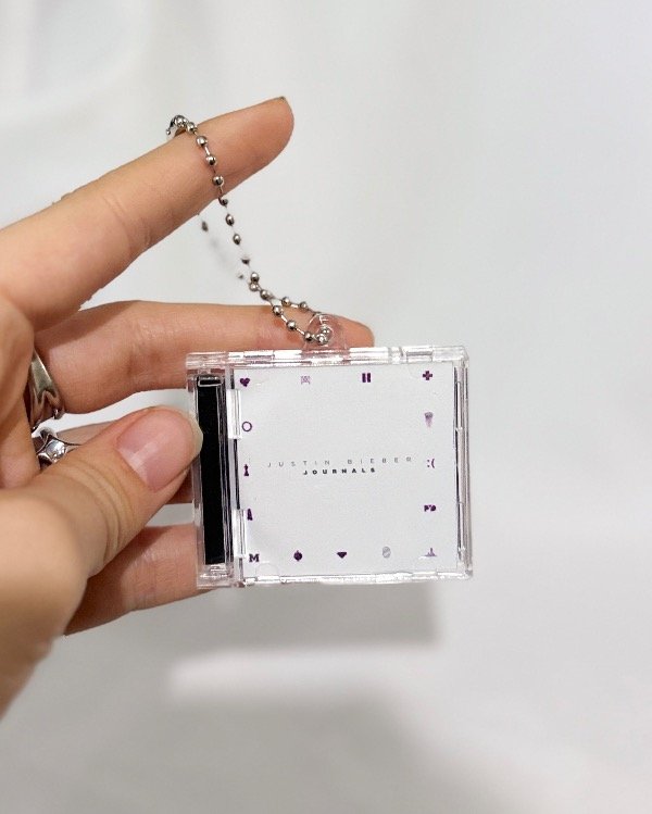 Producto - Llavero Mini Cd JOURNALS Justin Bieber con NFC - Llaveros