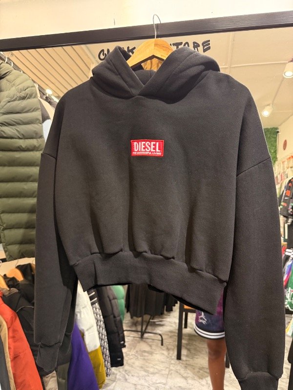 Producto - Buzo Pupero Diésel Estilo Oversize