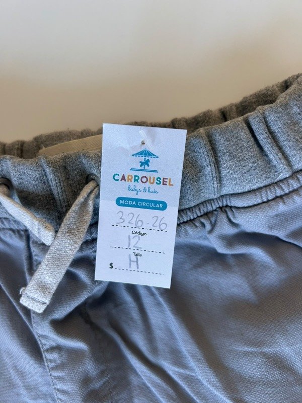 Producto - Bermuda gris marca Quiksilver - 4