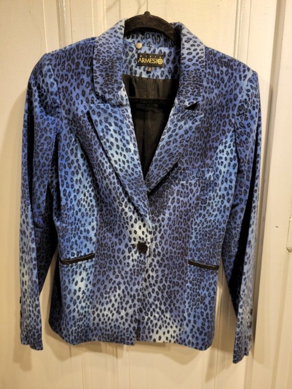 Producto - Blazer MIRTA ARMESTO terciopelo animal print azul Talle S - PRECIO: 65X