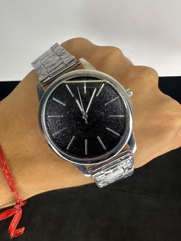 Producto - Reloj mujer basico metalico