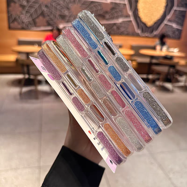 Producto - Funda Iphone 16 pro (74)