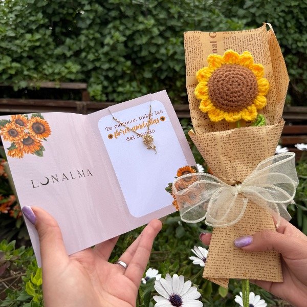 Producto - Combo Girasol: Collar + Ramo - 1